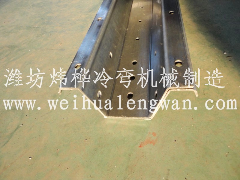 糧倉立柱自動成型機(jī)